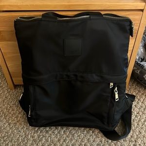 Medium Black back pack